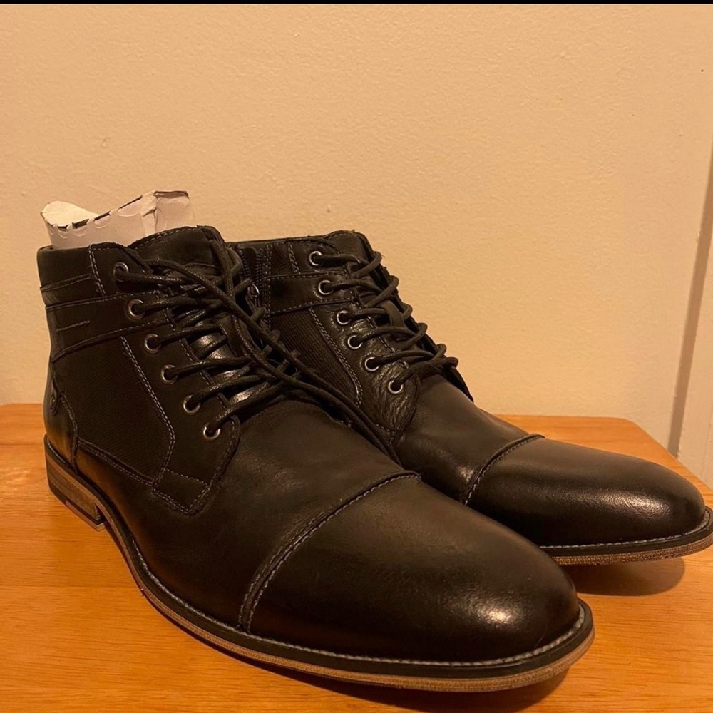 Steve Madden Black Ankle Boots with Polished Finish